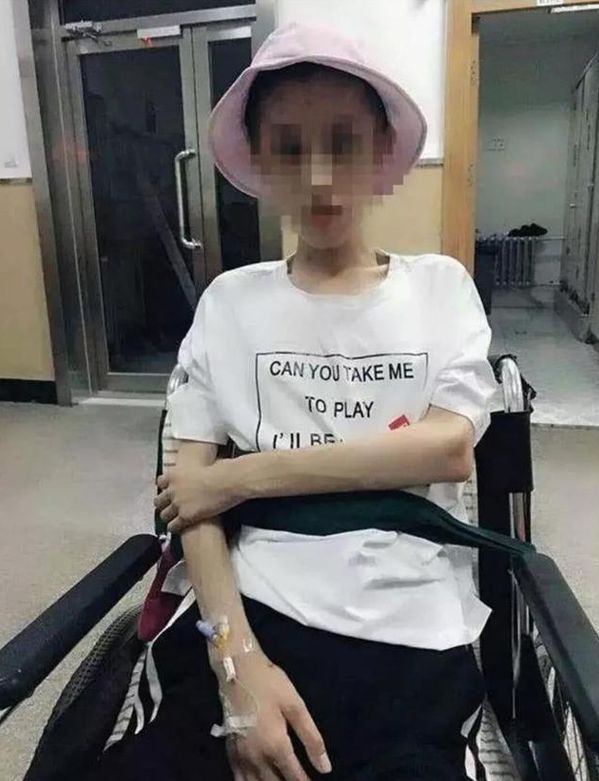 21岁女孩减肥只剩50斤,19岁花季少女减肥从88减到55