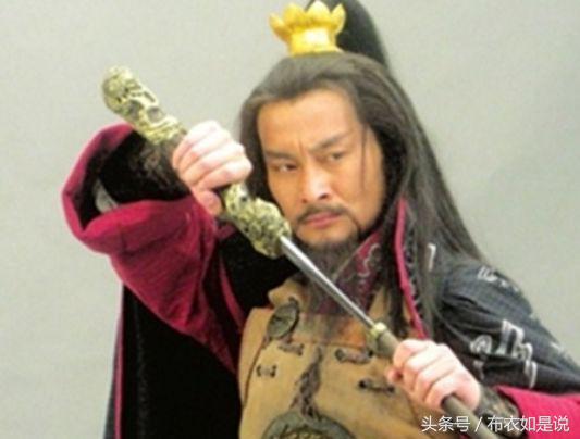 水浒中的励志人物，隐藏高手，剑术击败卢俊义，算命先生当上国师