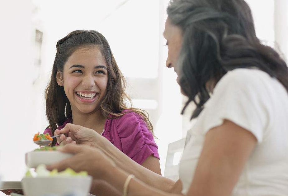 餐桌教育有必要吗,餐桌上的教育对孩子同样重要