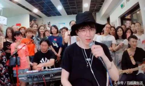 抖音有个宁哥哥，养活丹东一条街，开着4万二手车，我要学习宁哥