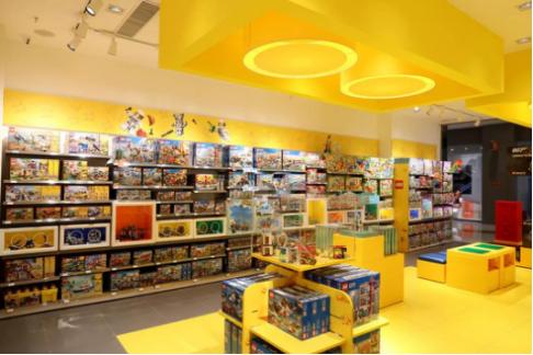 设计师签售+拼砌大师作品揭幕，9.24来万象汇玩转乐高嘉年华