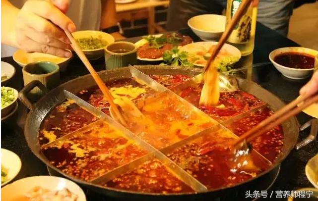 长痘长在鼻子上是什么原因,鼻子两边起痘是怎么回事