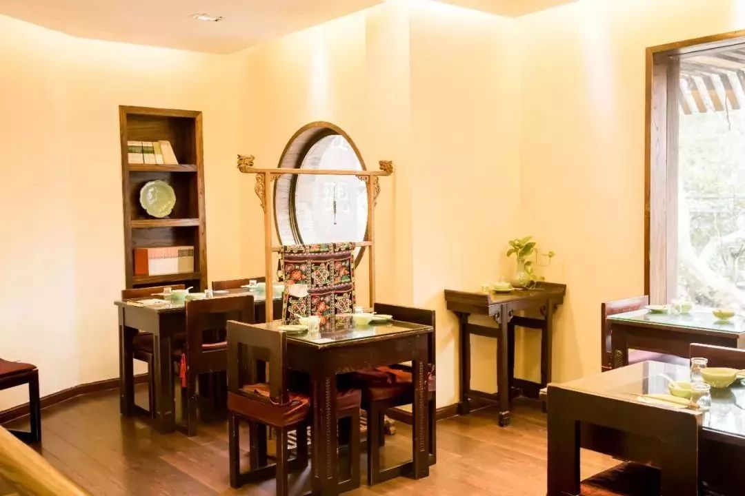 深藏不露!长宁区竟然还有这样一条街,上海老克勒的最爱!