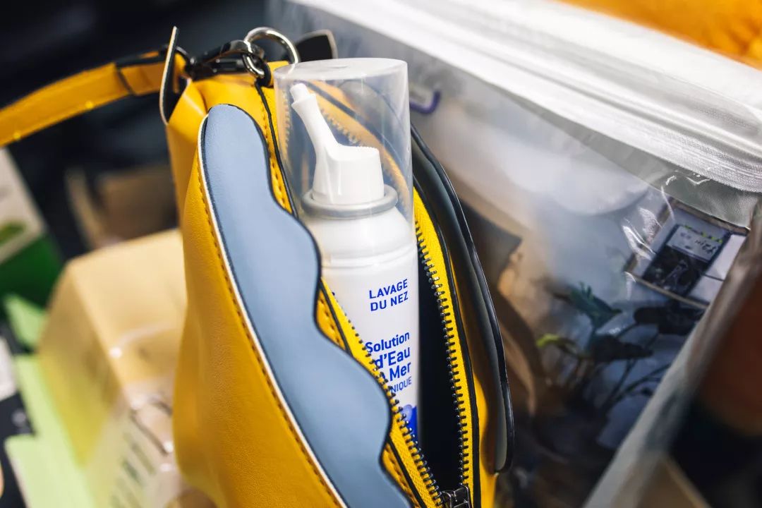 高浓度海水鼻腔喷雾,外国人用深海盐水做鼻喷