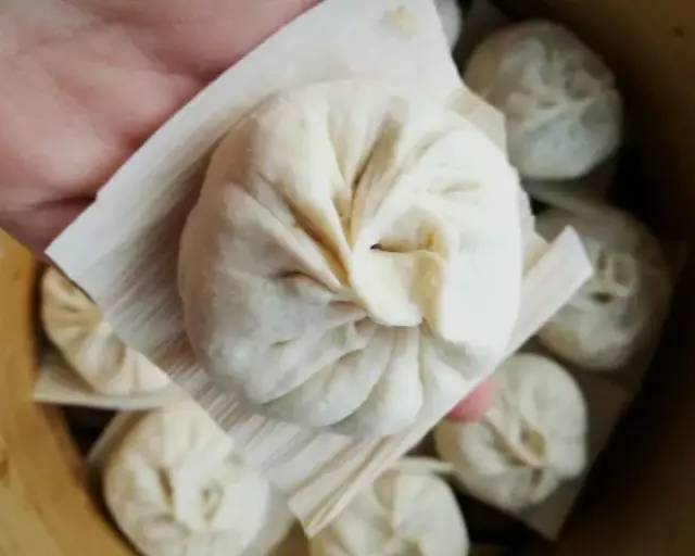 探店老字号包子店,深藏街巷29年的老牌包子