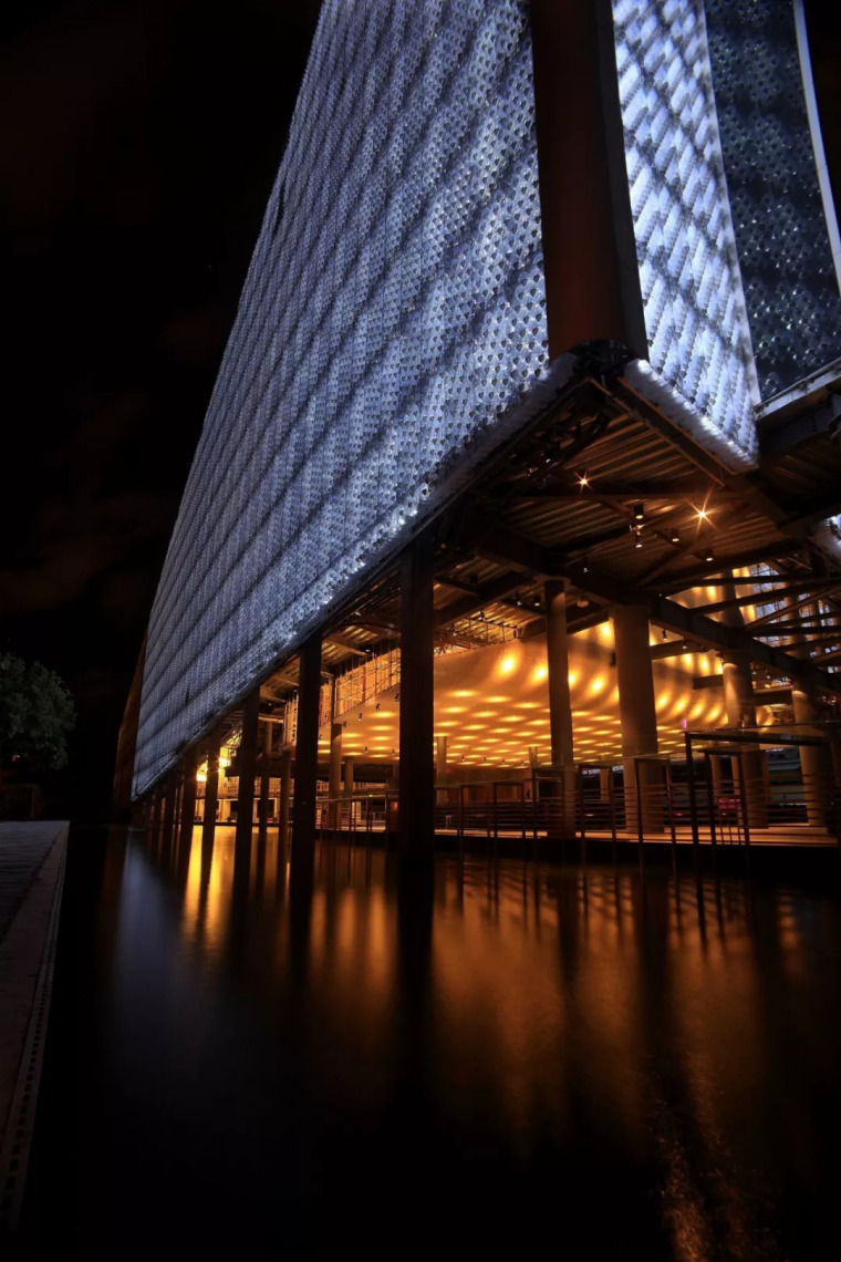 这位设计师的脑洞也是真够逆天的,这位设计师太有才了