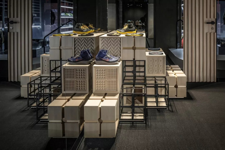 这位设计师的脑洞也是真够逆天的,这位设计师太有才了