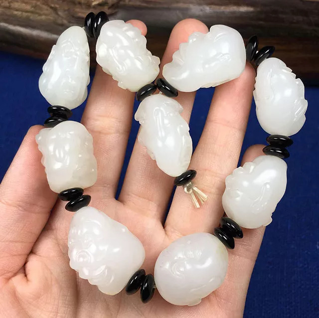 长期戴玉的人好不好,女性长期戴玉