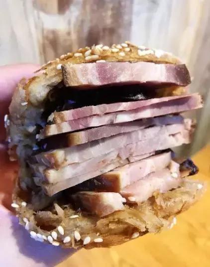 北京需要排队的饭店,北京正宗老字号烧饼店