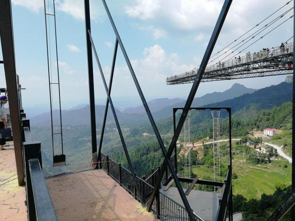 这个景区有多美,陈学冬团友游景点