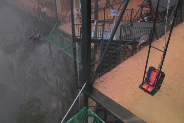 这个景区有多美,陈学冬团友游景点