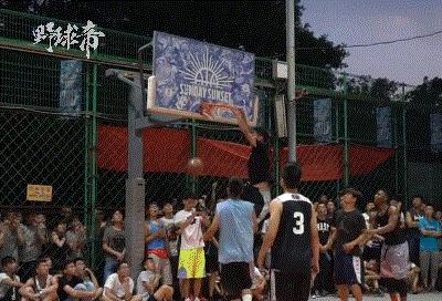 1人挑衅16人！野场狂输50分！这！就是嘴遁！