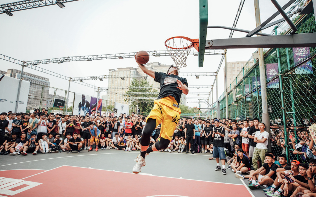 1人挑衅16人！野场狂输50分！这！就是嘴遁！