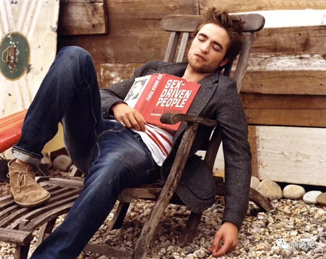 男人必须有一双马丁靴,男人必备的几双靴子