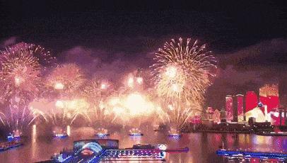 青岛海边烟花秀在哪里,海上大型烟花秀
