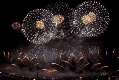 青岛海边烟花秀在哪里,海上大型烟花秀