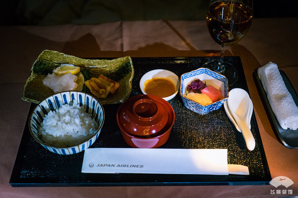 日本最硬的飞机餐 (日本最好的飞机餐)