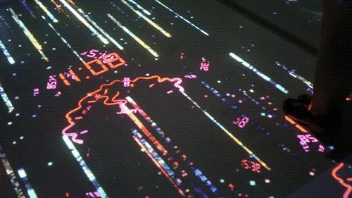 戚薇都来拍拍拍！比IMAX还震撼的沉浸剧场，足足1000㎡共17种主题