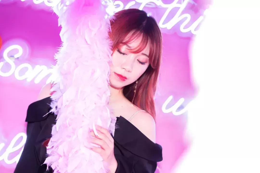 戚薇都来拍拍拍！比IMAX还震撼的沉浸剧场，足足1000㎡共17种主题