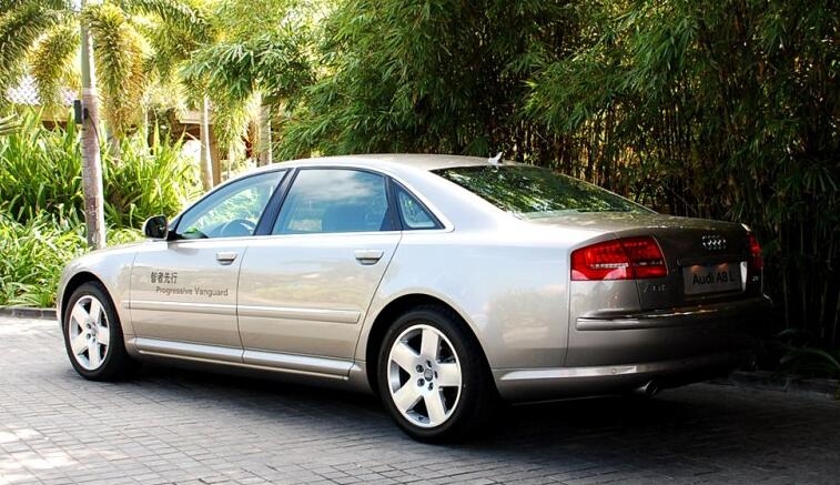 03年四驱奥迪a8,宝马哪款和奥迪a8可以相提并论