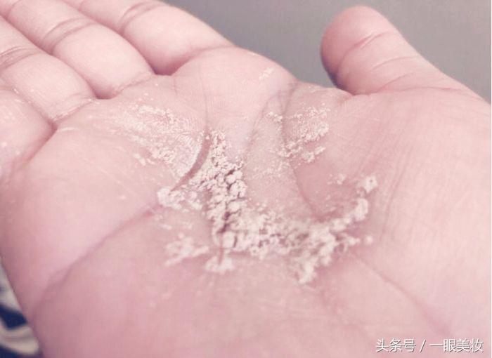 多种用途轻薄解油腻，泰国网红BB粉