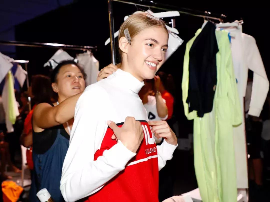 马思纯穿阿迪达斯,马思纯adidas中国