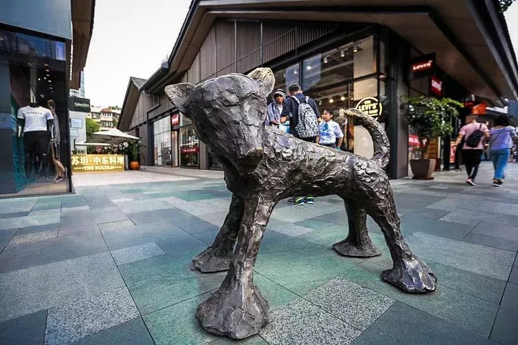 成都太古里裸眼3d龙雕塑,成都18个雕塑