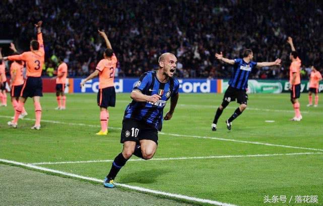 进攻型中场打法和思路八人制,最适合新手的足球战术