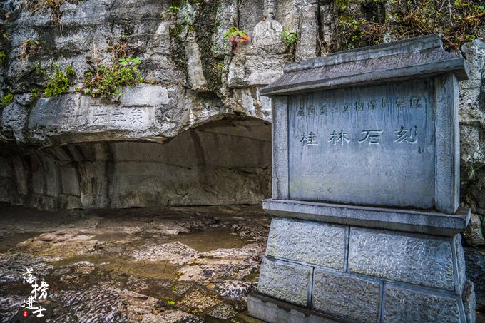 象山是桂林的标志,其实夜色下的象山才最美,很多游客都错过了