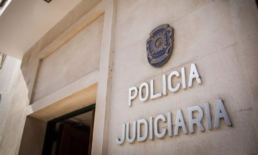 “发薪”送礼+性贿赂？葡萄牙黑客曝光本菲卡贿裁丑闻