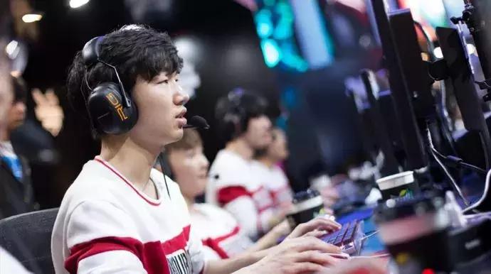 电竞职业选手要学什么,电竞职业选手需要天赋