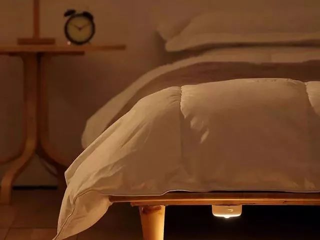 一条拼团｜哪里都能放的感应小夜灯，多层电热锅
