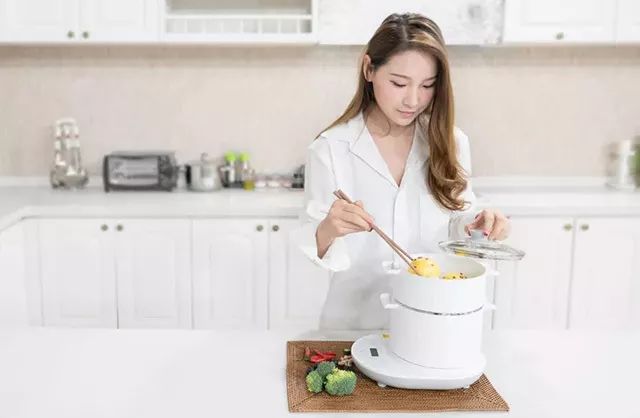 一条拼团｜哪里都能放的感应小夜灯，多层电热锅