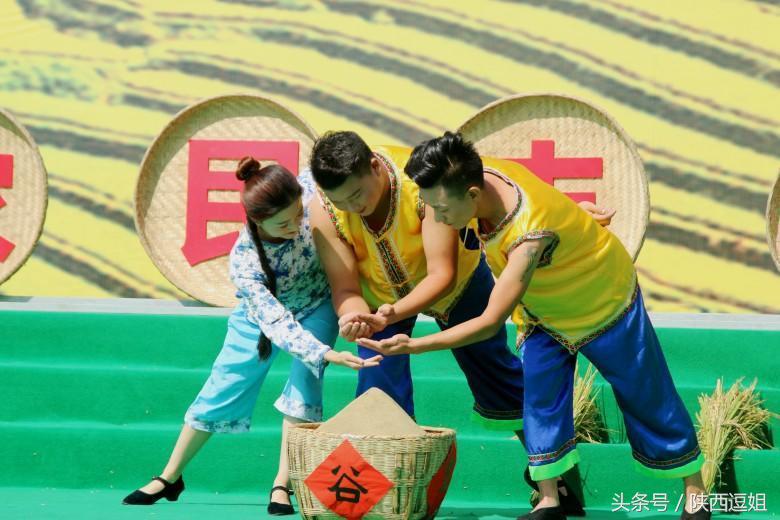 梯田叠嶂入云霄,稻谷飘香庆丰年,汉阴稻香旅游节在凤堰梯田启动