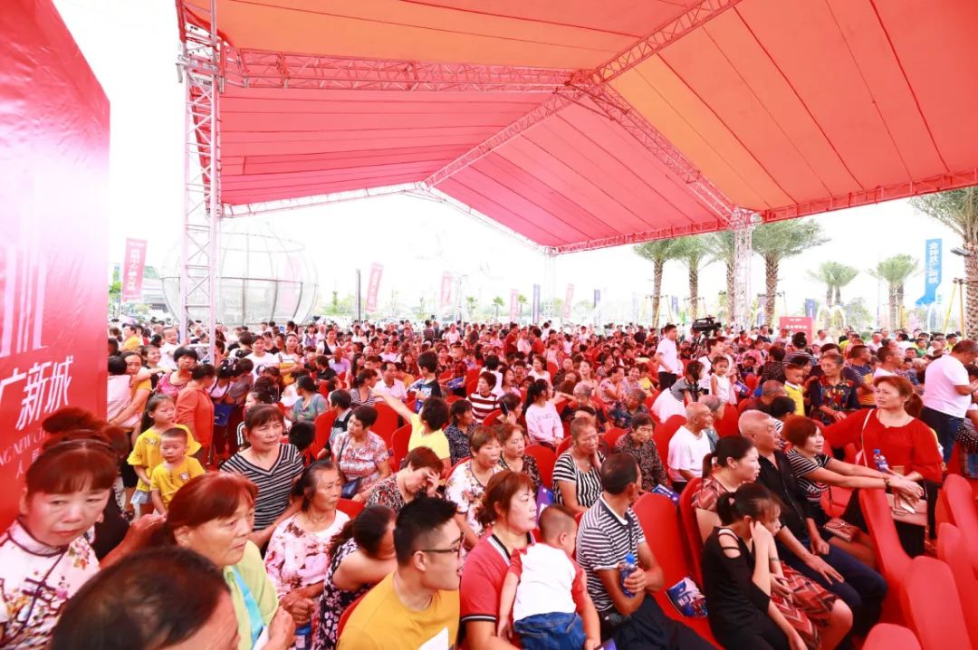 *钟金**领航，武广启航｜*钟金**武广新城营销中心盛大开放！未卖先火！