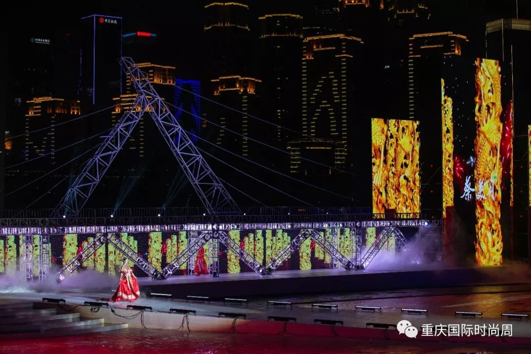 蔡美月2018纽约时装周,蔡美月时装秀