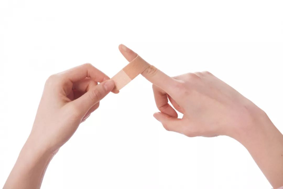 创可贴有保护效果吗,创可贴防掉方法