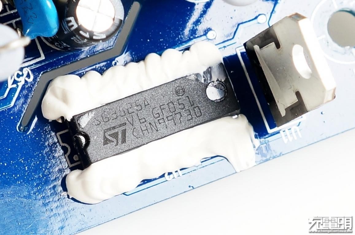 电小二户外电源拆解,电小二户外电源拆机