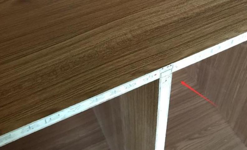 朋友们说这个酒柜太普通了，可看到拼装方式，直夸木工专业