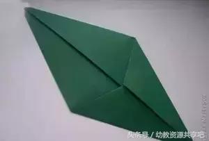 纸盒废物利用手工幼儿园,大量纸盒牛奶瓶废物利用手工