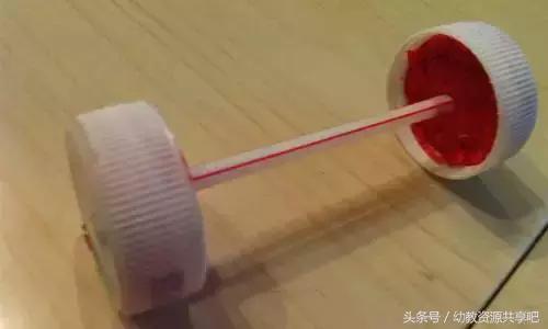 纸盒废物利用手工幼儿园,大量纸盒牛奶瓶废物利用手工