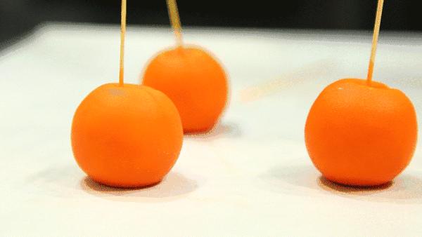 这么可爱的蛋糕里面会是什么样,这样可爱的肉松饼你吃过吗