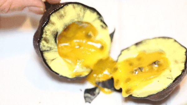 这么可爱的蛋糕里面会是什么样,这样可爱的肉松饼你吃过吗