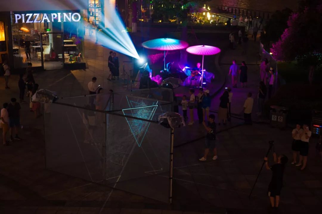 在伤口上撒盐,在伤口上撒盐会成什么样