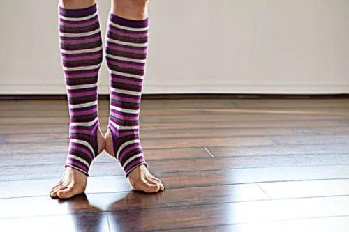 小孩子腿脚抽筋是怎么回事,老年人腿脚抽筋补哪种钙片