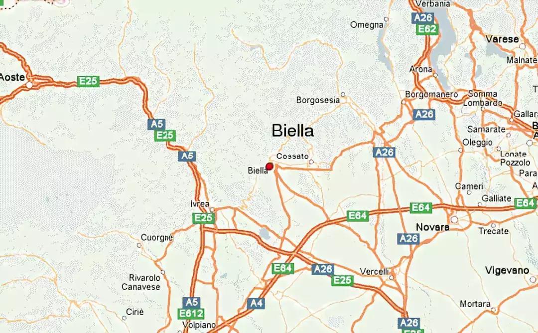 fila官网流行款,人手一件的衣服有哪些