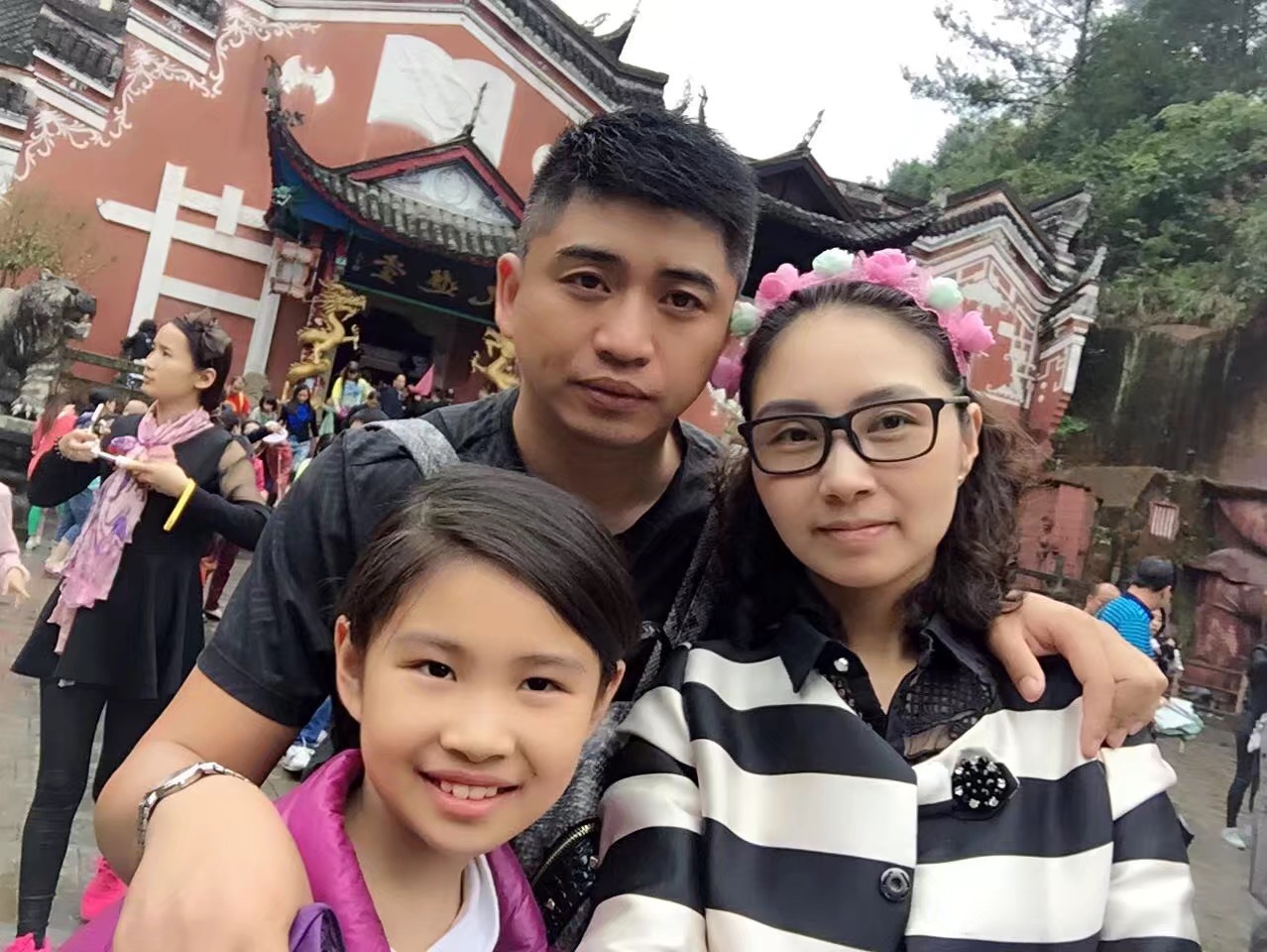 每一张照片都是满满的记忆和幸福,每一张珍贵的照片都是幸福的回忆