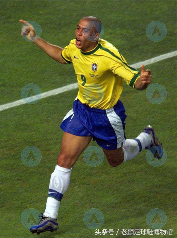 罗纳尔多水晶足球鞋,中国玩家创造世界奇迹