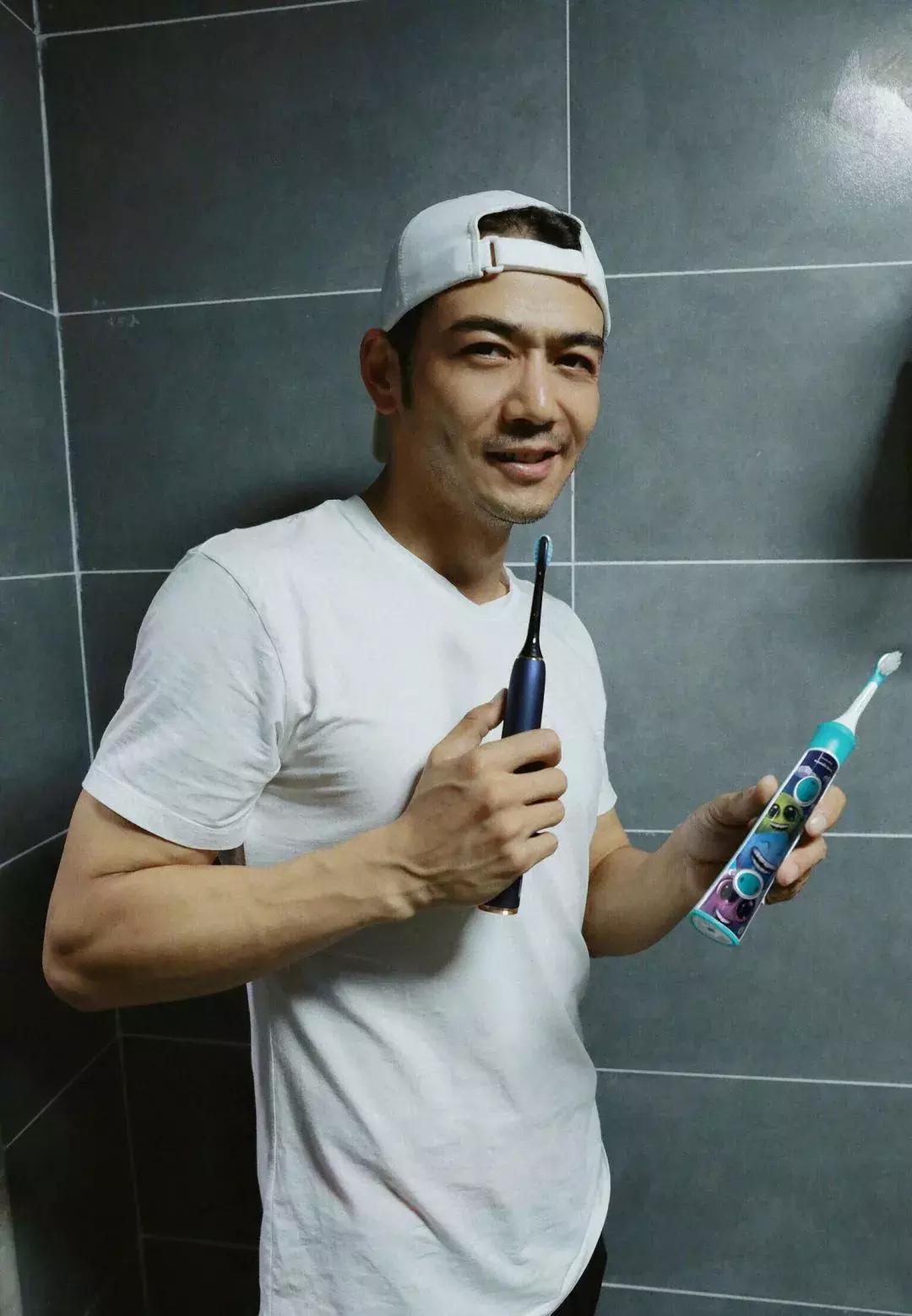 小包总杨烁最近视频,小包总杨烁被催婚