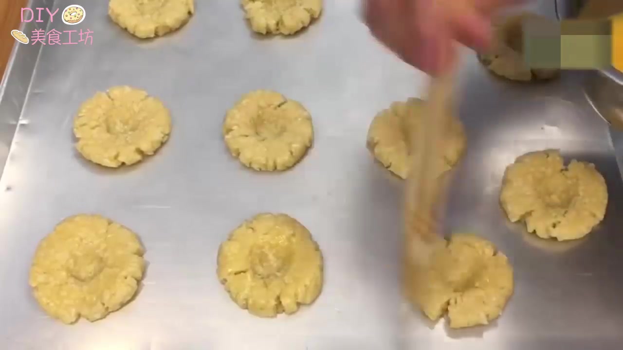 椰丝牛奶味饼干怎么做,正宗椰丝饼干的做法视频